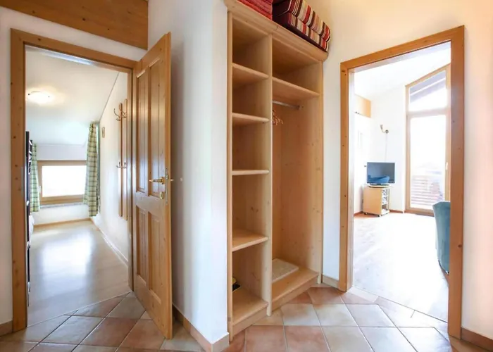 Flats Baerlerhof, Appartement Konigsleiten